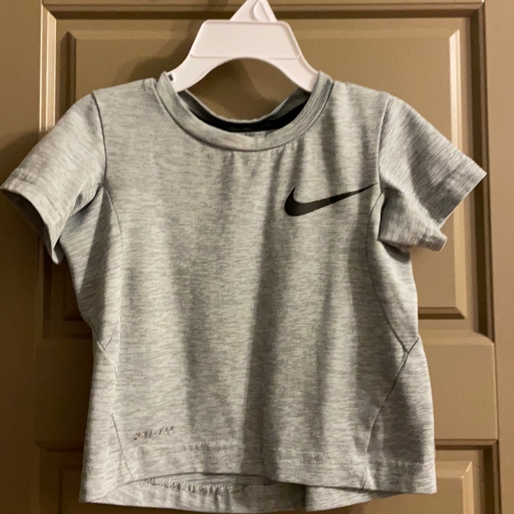 Nike Dri Fit | size 2T | boys T-shirt